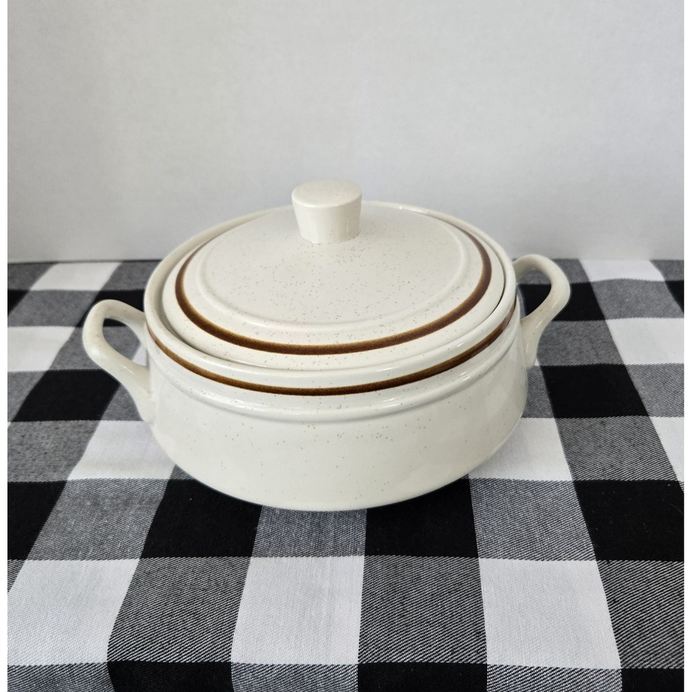 Old Brook Collection Stoneware Casserole Dish With Lid 2 Quart Oven to Table - Picture 1 of 10